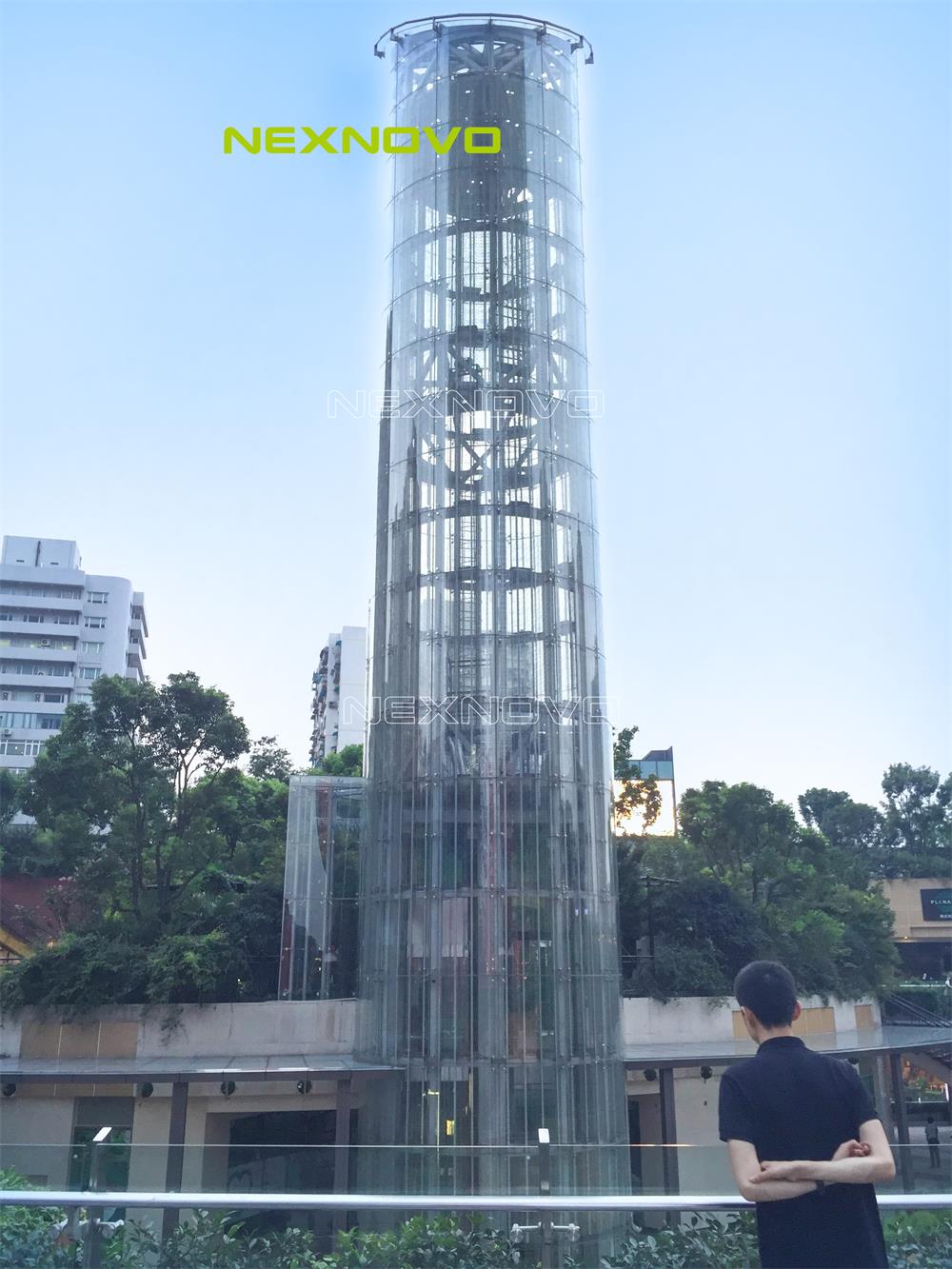 晶泓科技上海金虹橋國際中心觀光電梯透明屏.jpg 晶泓科技上海金虹橋國際中心觀光電梯透明屏.jpg