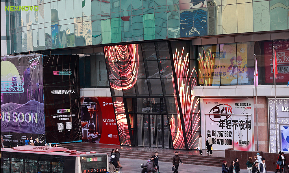 晶泓LED光電玻璃-天津津投吉利大廈項(xiàng)目.jpg 晶泓LED光電玻璃-天津津投吉利大廈項(xiàng)目.jpg