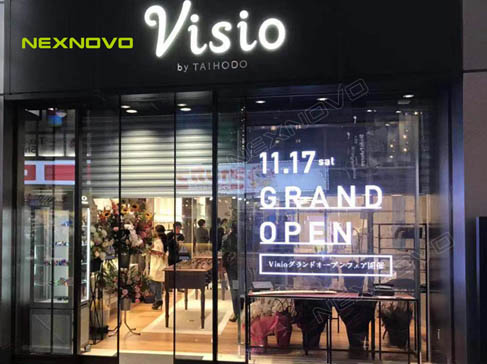 日本九州百年眼鏡老店透明LED顯示屏項(xiàng)目