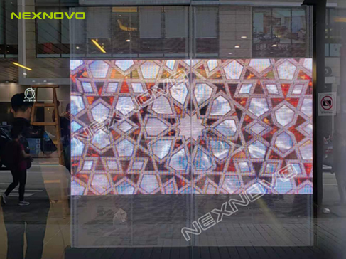 香港Rolls Royce 店透明LED顯示屏項(xiàng)目