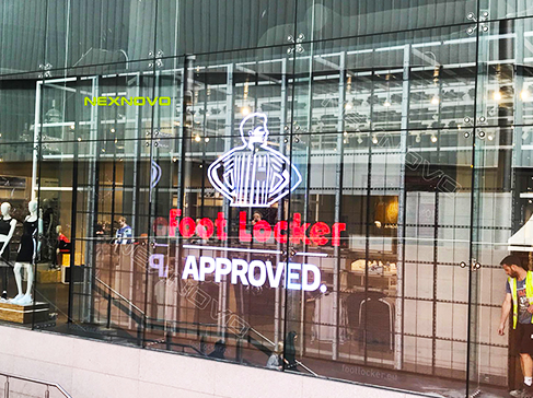 英國利物浦Foot Locker透明LED櫥窗顯示屏項目
