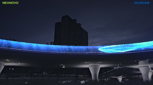 高階版網(wǎng)紅橋|晶泓光電玻璃護欄屏擦亮成都高線公園空中綠道