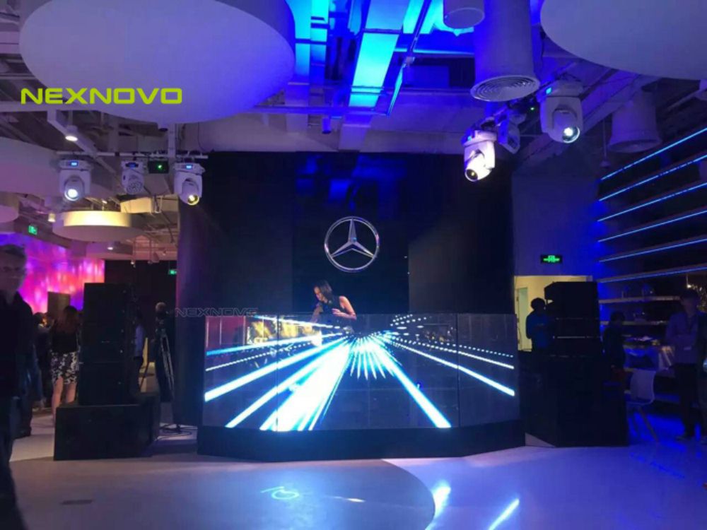 北京奔馳三里屯透明LED屏項目(圖4)