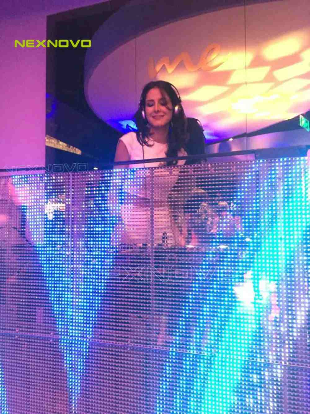 北京奔馳三里屯透明LED屏項目(圖6)