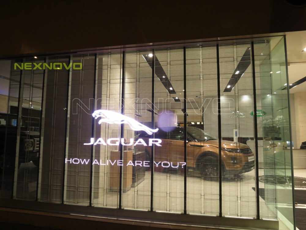 香港銅鑼灣路虎Landrove4S店透明LED顯示屏項目(圖4)