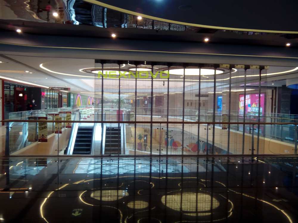 6359968144668716489970966.jpg 成都盧米埃影劇院透明LED顯示屏項目(圖5)