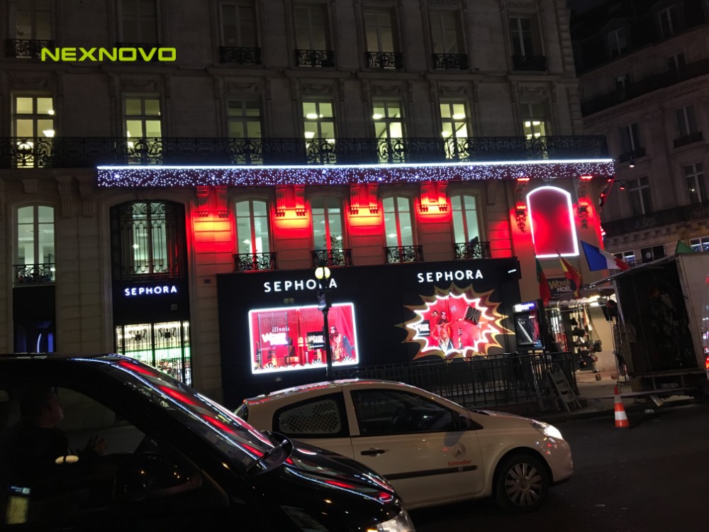 法國(guó)SEPHORA透明LED顯示屏項(xiàng)目(圖3)