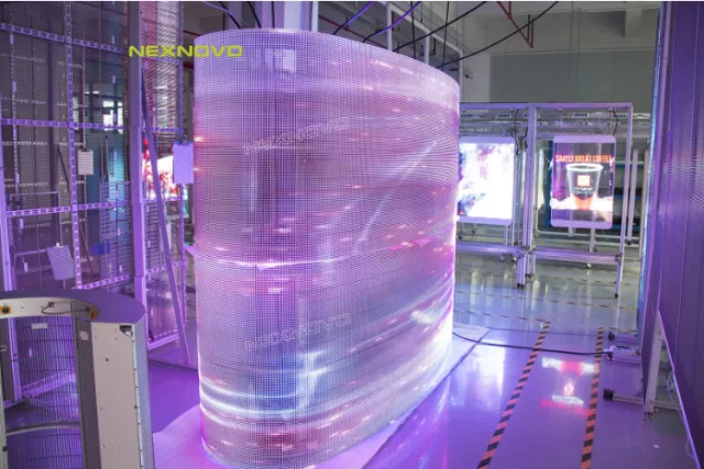 震撼！！令人驚艷的360度全視角LED透明屏亮相(圖8)