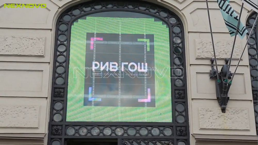 俄羅斯Rive Gauche透明LED櫥窗屏項(xiàng)目(圖5)