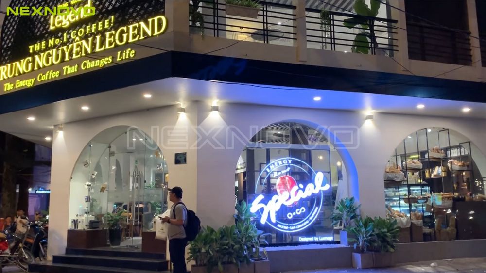 越南中原咖啡Trung Nguyen Lgend透明LED顯示屏項(xiàng)目(圖4)