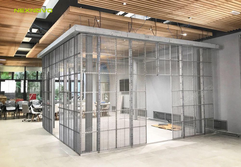 意大利米蘭LED玻璃房子透明屏項(xiàng)目(圖2)