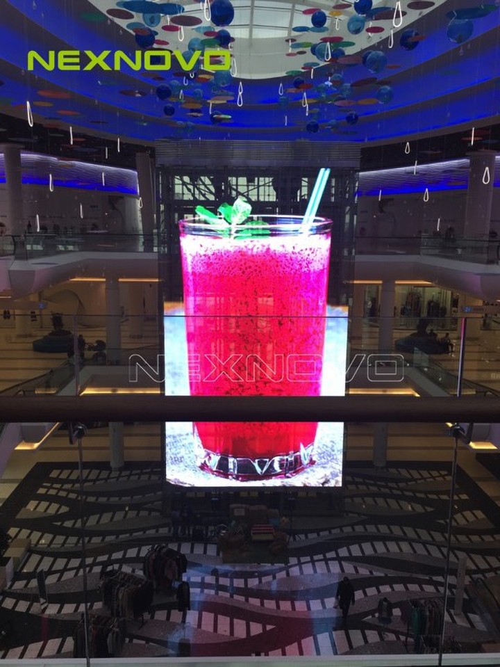 俄羅斯商場電梯透明LED顯示屏(圖6)
